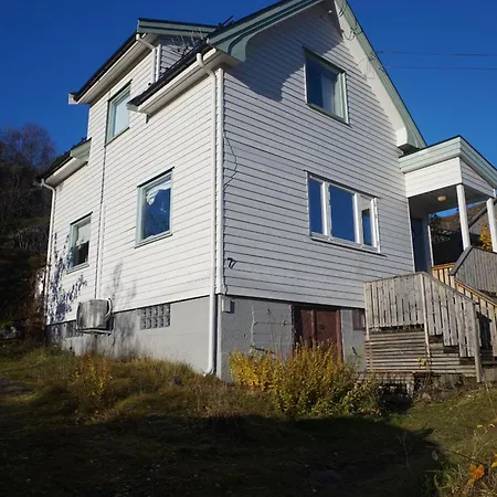 Koselig Hus Ved Kabelvagmarken Kabelvåg